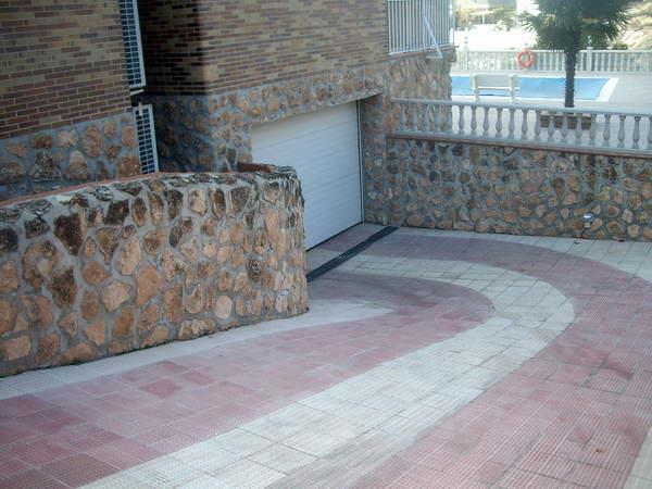 VIVIENDA UNIFAMILIAR