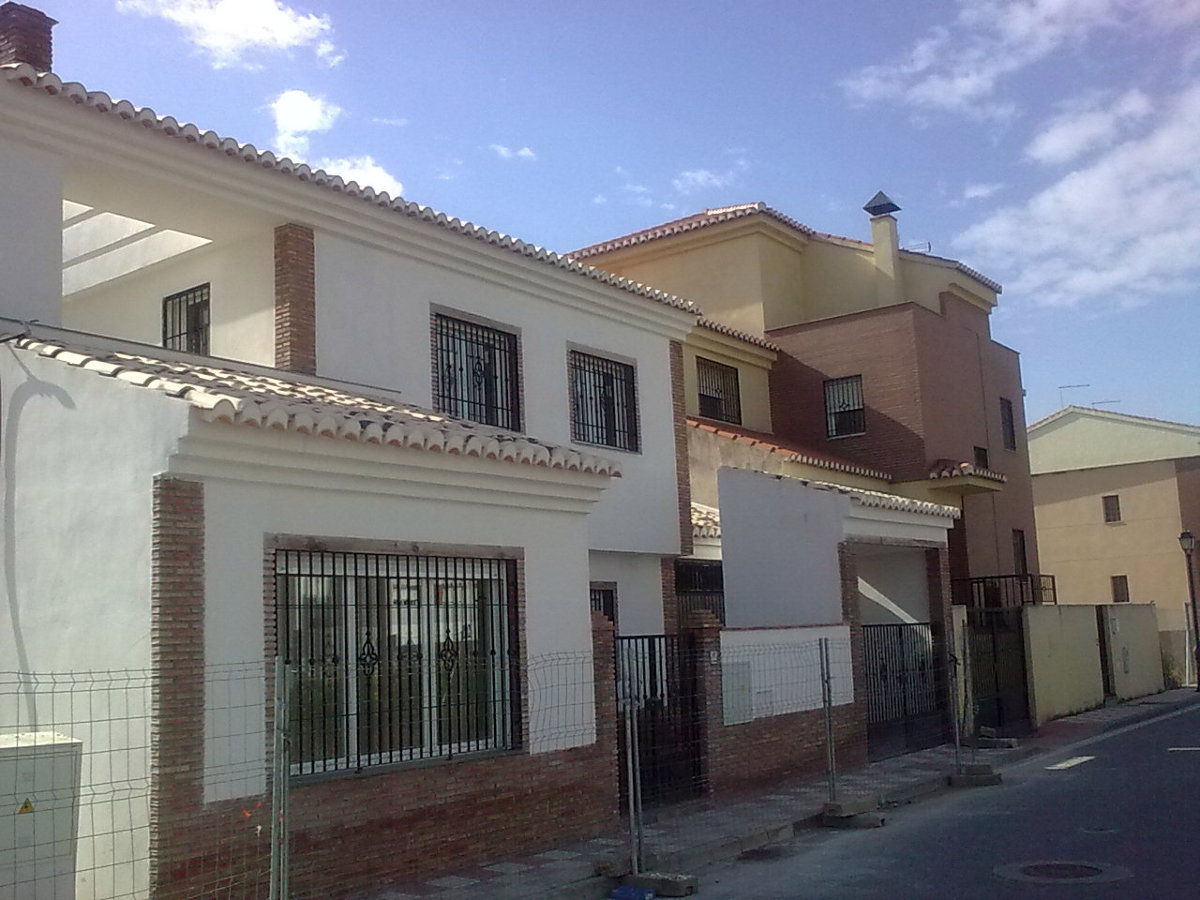 VIVIENDA UNIFAMILIAR