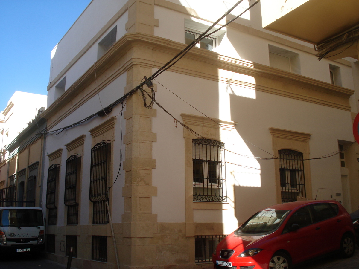 VIVIENDA UNIFAMILIAR