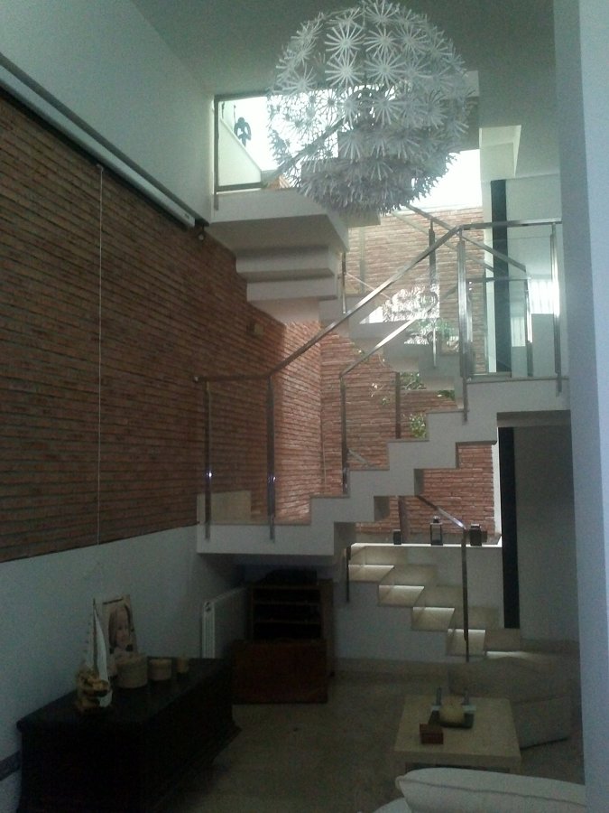 VIVIENDA UNIFAMILIAR