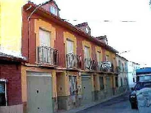 VIVIENDAS UNIFAMILIARES ADOSADA