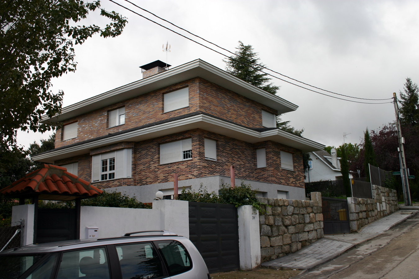 VIVINDA UNIFAMILIAR EN POZUELO DE ALARCON