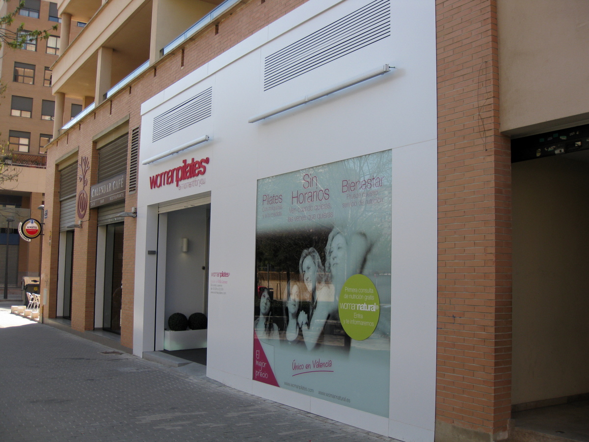 "Woman Pilates"  Fachada
