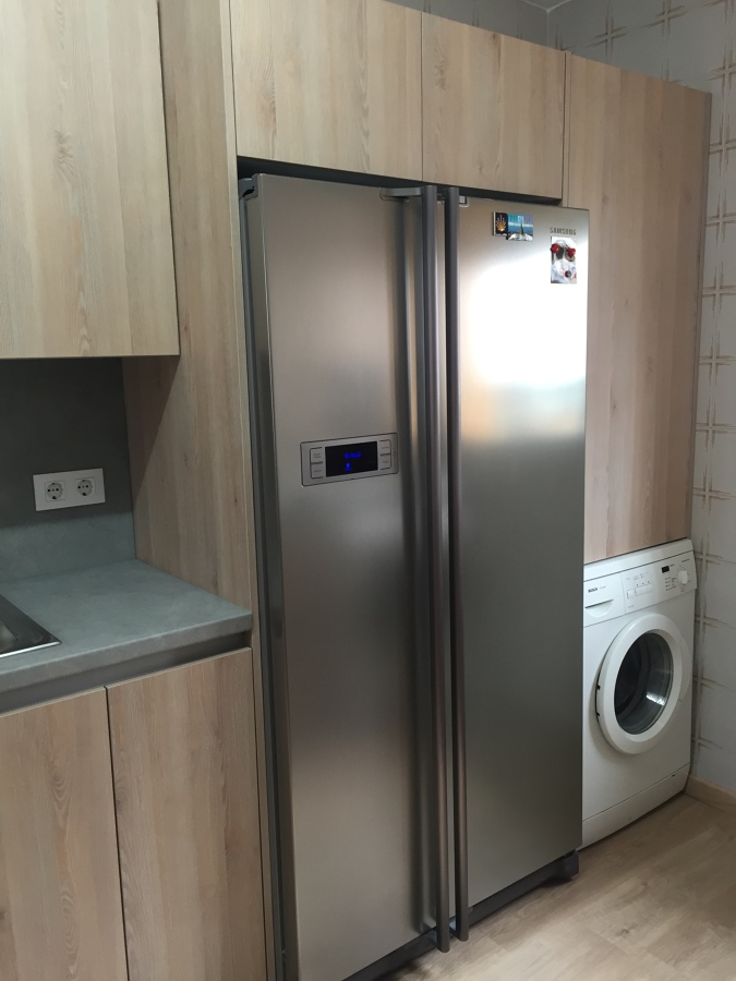 ZONA DE DESPENSA Y FRIGO