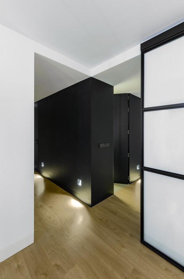 Zona de distribución en blanco y negro