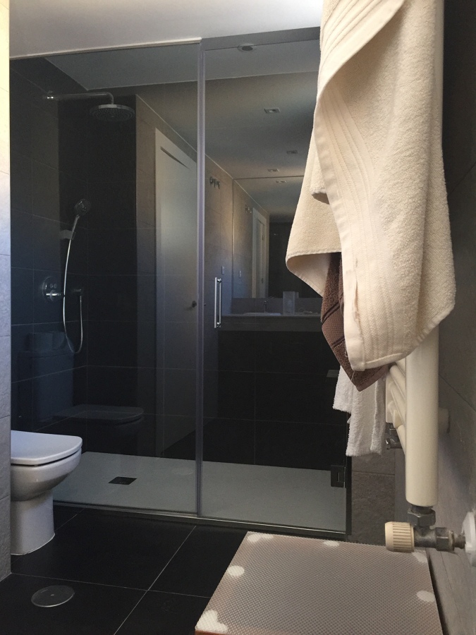 Zona de ducha renovada