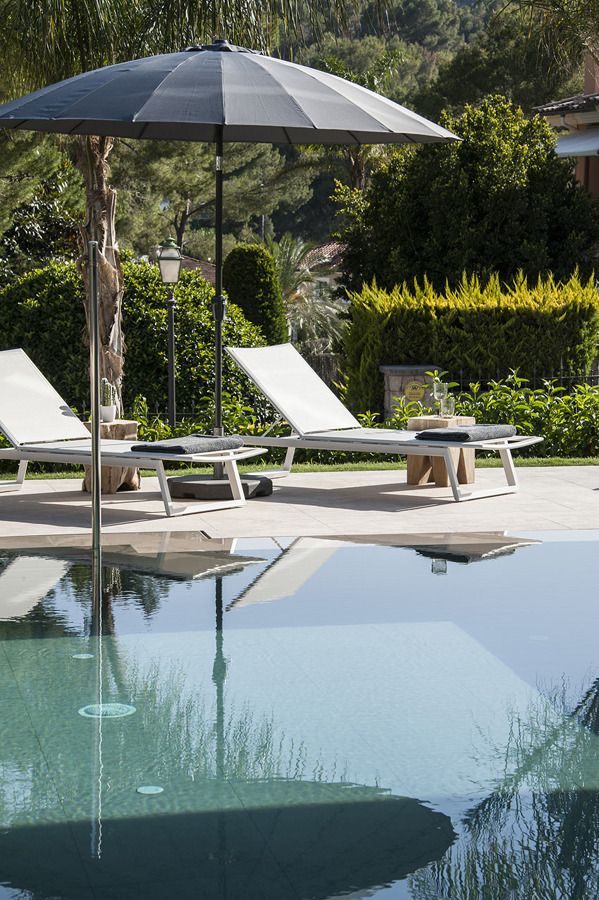 Zona de tumbonas - Castillo Hotel Son Vida Residences