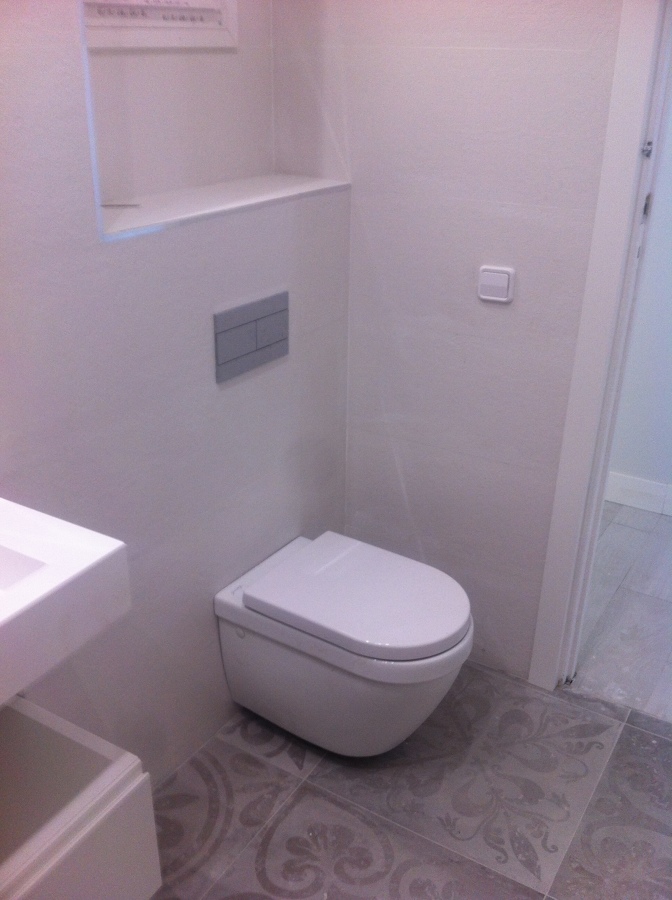 Zona inodoro empotrado