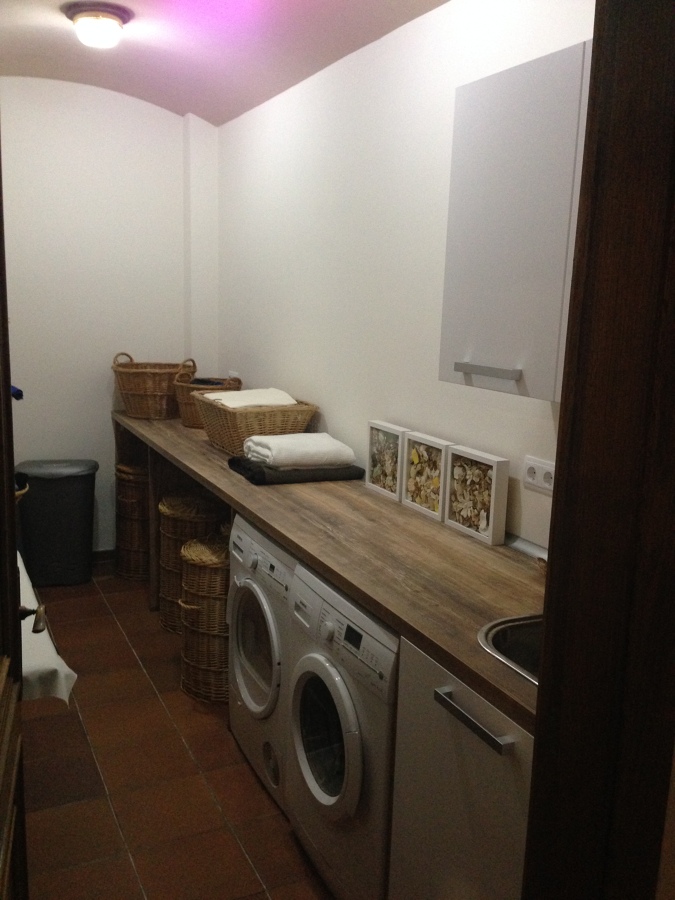 ZONA LAVADERO AL LADO DE LA COCINA