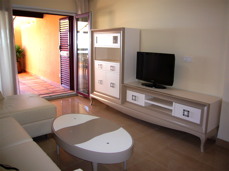 Zona salón: mueble televisor
