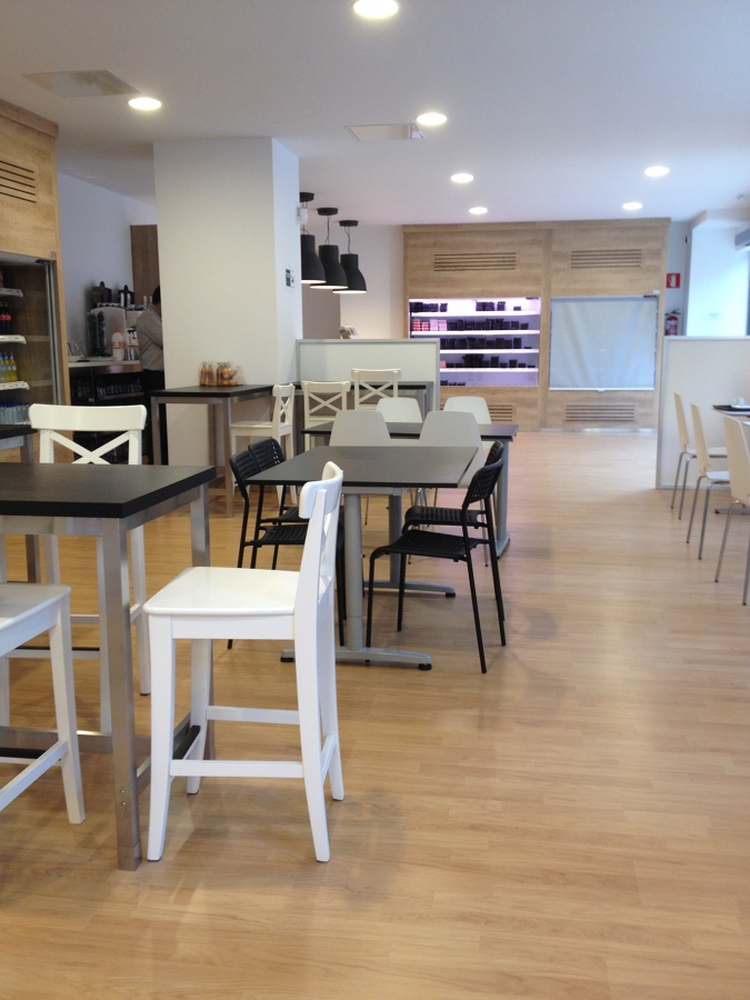 Zona tienda y comedor