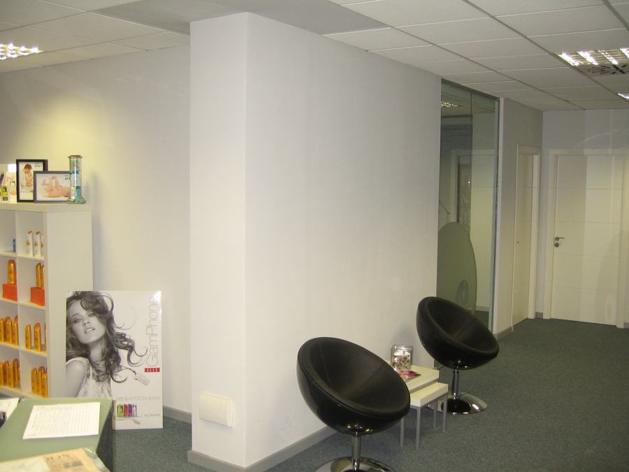 zonas de paso a los despachos