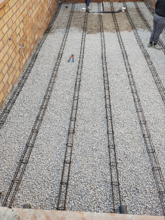 Zunchos longitudinales de refuerzo.