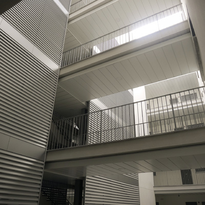 100 Viviendas sociales_patio interior