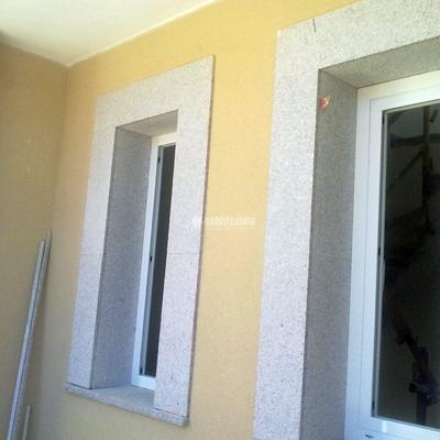 Revestimientos en monocapa raspado en chalet