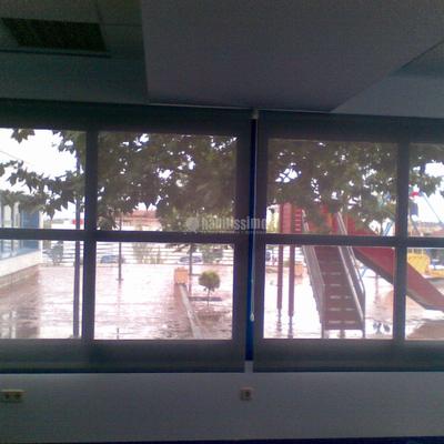 Instalacion estores y cortinas en Fundacion BOBATH