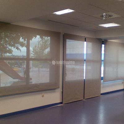 Instalacion estores y cortinas en Fundacion BOBATH