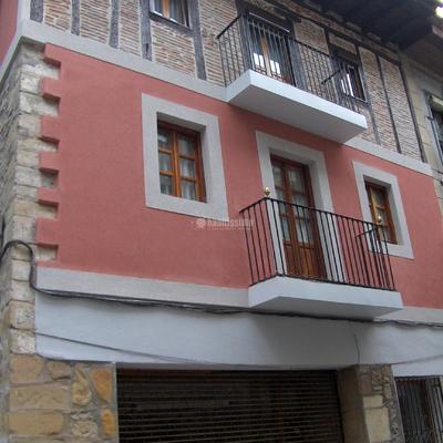 Rehabilitación de fachada, en Balmaseda (Vizcaya)
