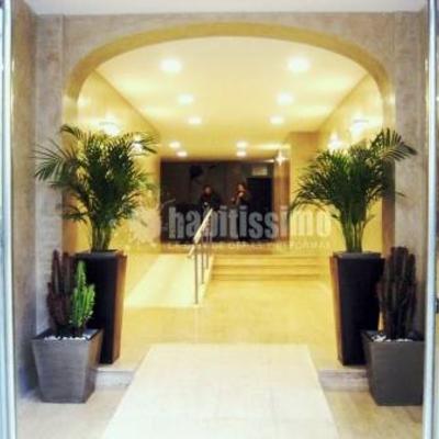 Reforma y decoración de Hall de  edificio 