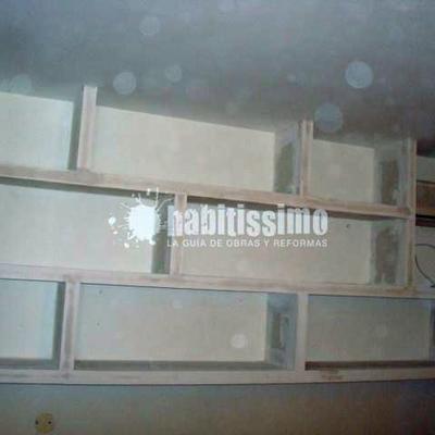 Reforma total baño y estanterías en Pladur