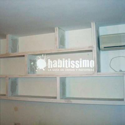 Reforma total baño y estanterías en Pladur