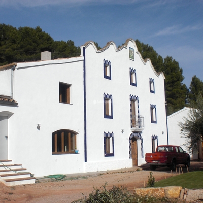 Rehabilitación y reforma de una masia en Font-rubi 