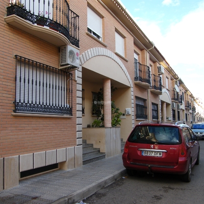 26 viviendas unifamiliares y cocheras