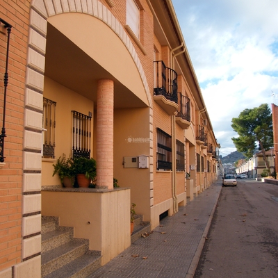 26 viviendas unifamiliares y cocheras