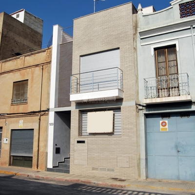 Vivienda unifamiliar entre medianeras