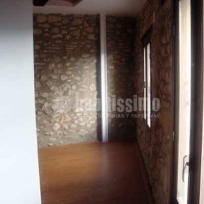 Rehabilitación integral de edificio y fachada en San Mateu, Castellón