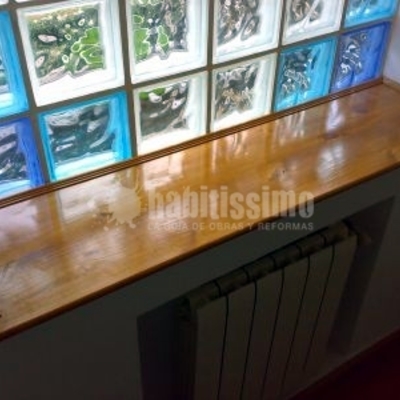 Ampliación buhardilla e instalación de escalera de madera,