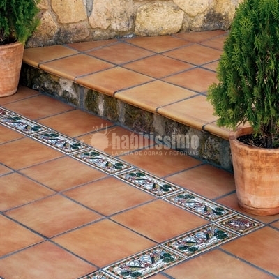 Colocación de suelo en terraza