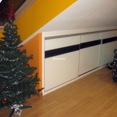 Amueblamiento de ático abuhardillado