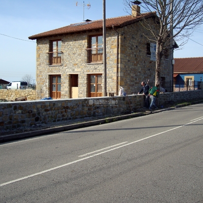 Cambio uso de cuadra a vivienda unifamiliar