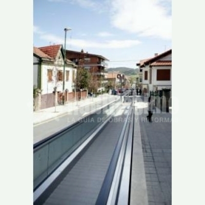 Pasillos Rodantes Para La Avenida Salsidu, En Algorta