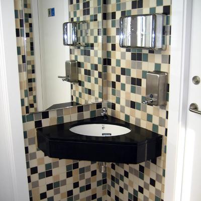 Rehabilitación-Reforma de vivienda para uso de restaurante-cafetería