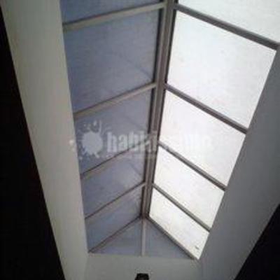 Impermeabilizacion y reparacion de 6 lucernarios.