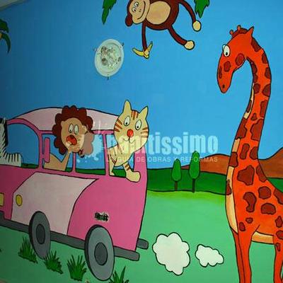 Mural autobus en la selva