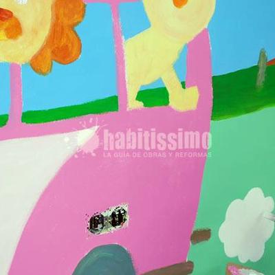 Mural autobus en la selva