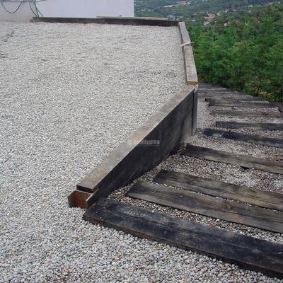 Muro contencion traviesas