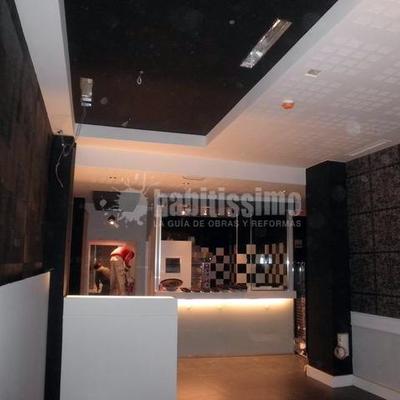 Reforma en el restaurante La Mafia Se Sienta A La Mesa