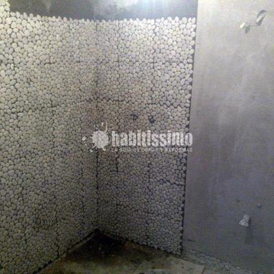 Reforma de baño pequeño con plato de ducha de obra