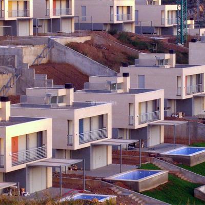 27 villas individuales