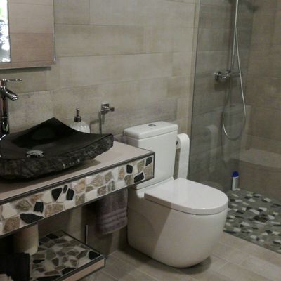 Aseo con lavabo de obra -C 2016-