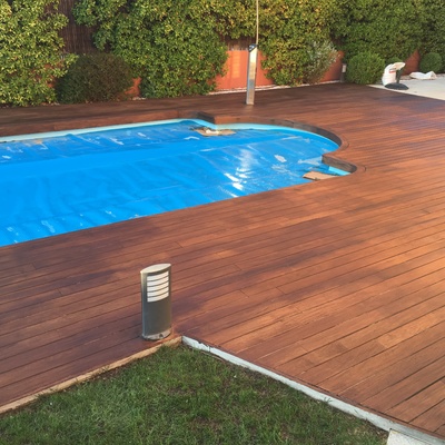 Acabado de trabajo con aplicación de dos manos de protector 