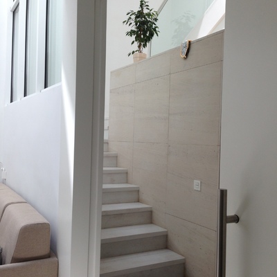 acceso a planta superior