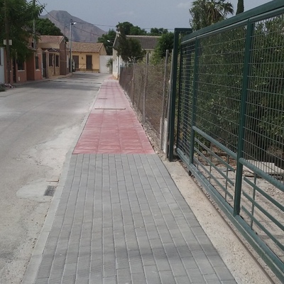 Construccion de acerado ayuntamiento de Orihuela