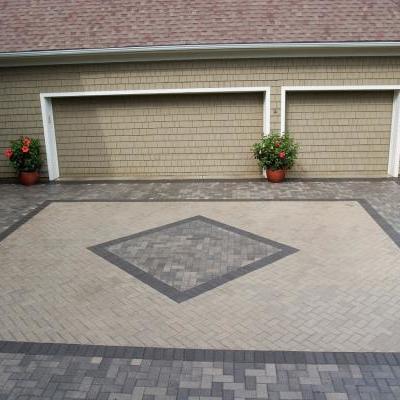 Adoquín en chalet entrada a cochera