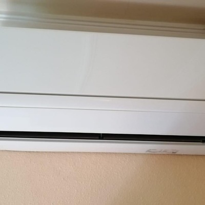 INSTALACIÓN DE AIRE ACONDICIONADO