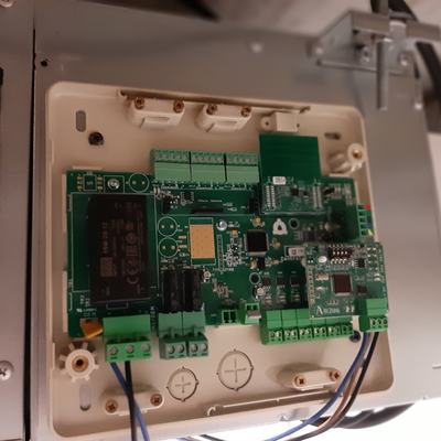 Instalación unida de conducto y rejillas y módulo airzone